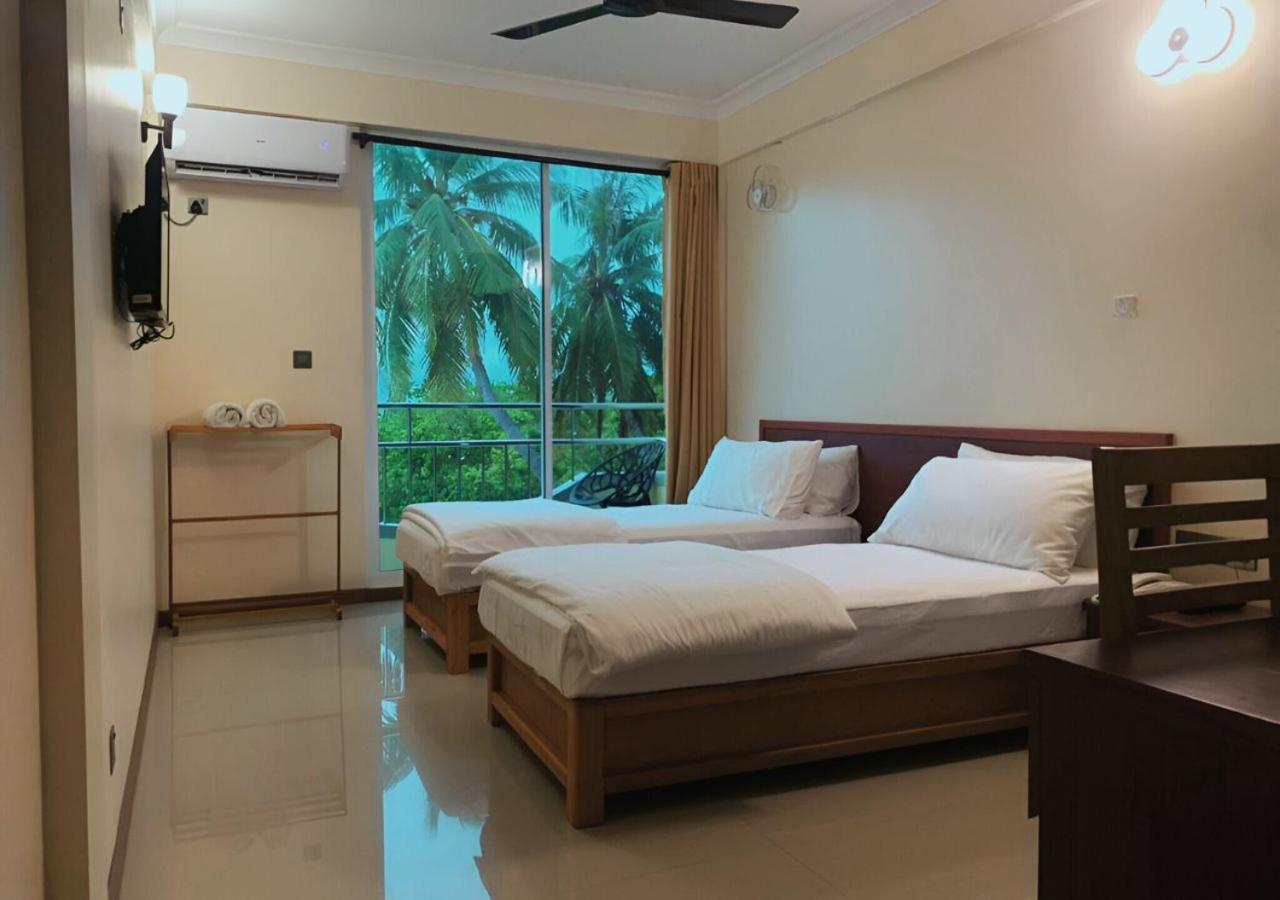 Noah Private Beach House Himmafushi Exterior photo